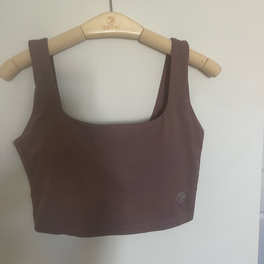 Savvi Dez sports bra
